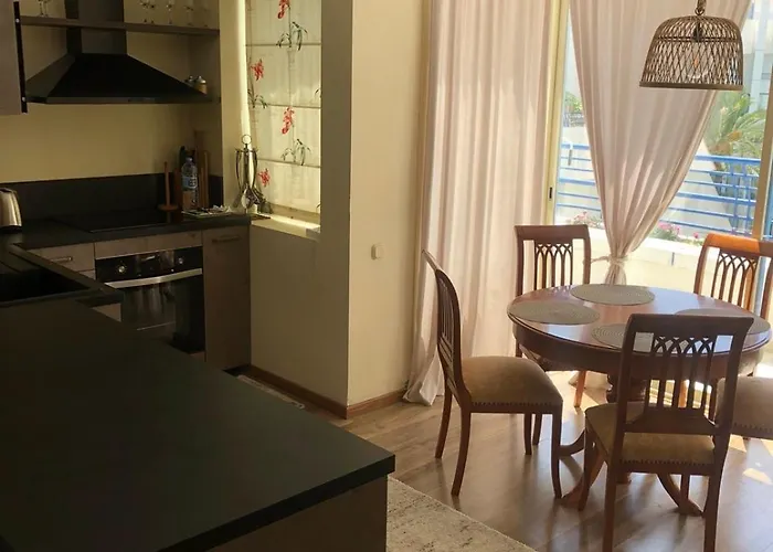 House * מארבלה