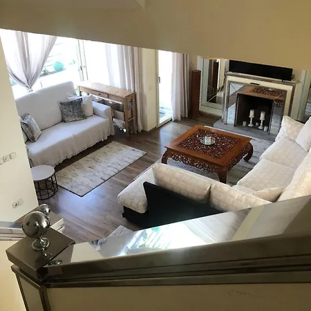 House Apartment *